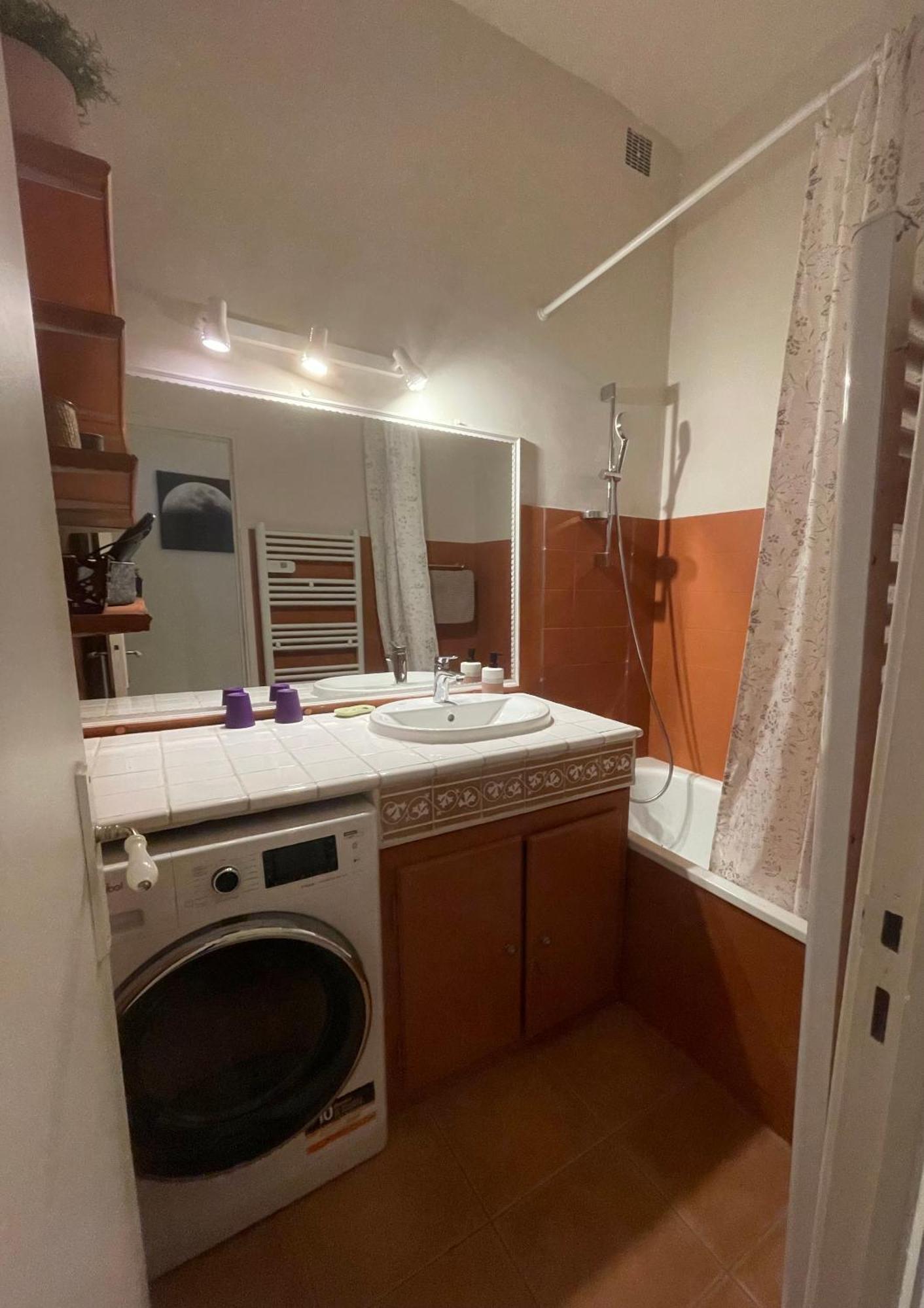 Appartement Au Centre D'Avinyon Dış mekan fotoğraf